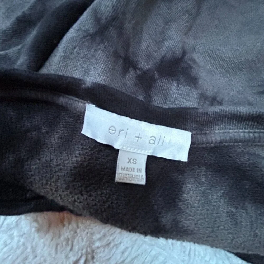 Anthropologie Eri + Ali Women's Tie Dye Sweatshirt Long Sleeve Tee Black Gray XS - Picture 3 of 9